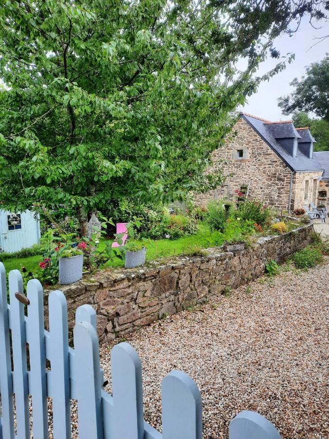 Maison Accueillante A Cleden-Cap-Sizun Avec Jardin Clos Exterior photo