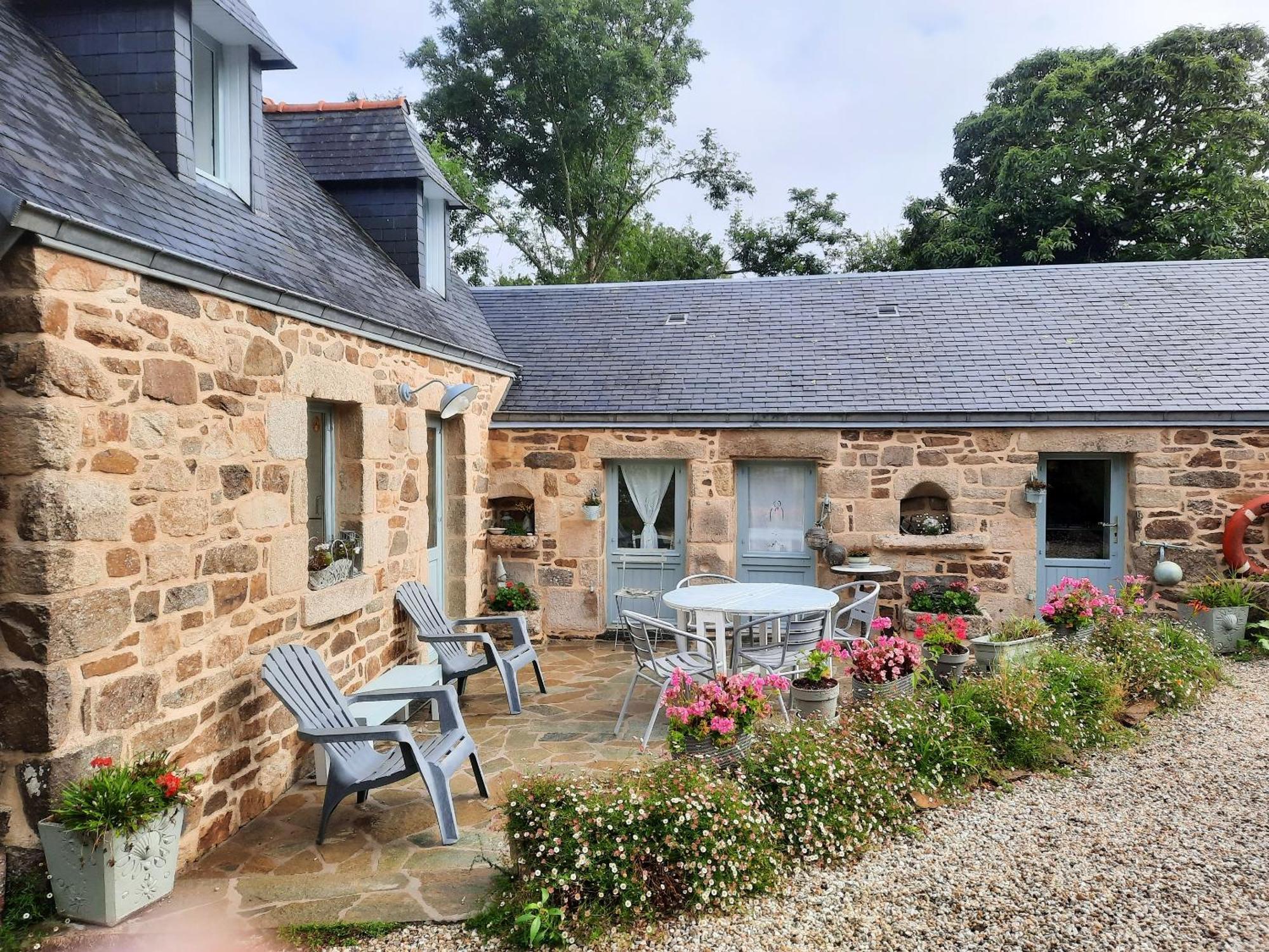 Maison Accueillante A Cleden-Cap-Sizun Avec Jardin Clos Exterior photo