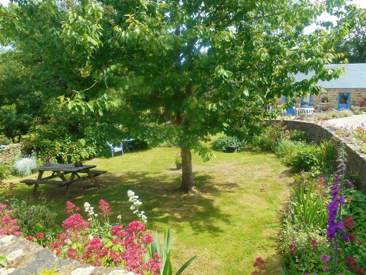 Maison Accueillante A Cleden-Cap-Sizun Avec Jardin Clos Exterior photo